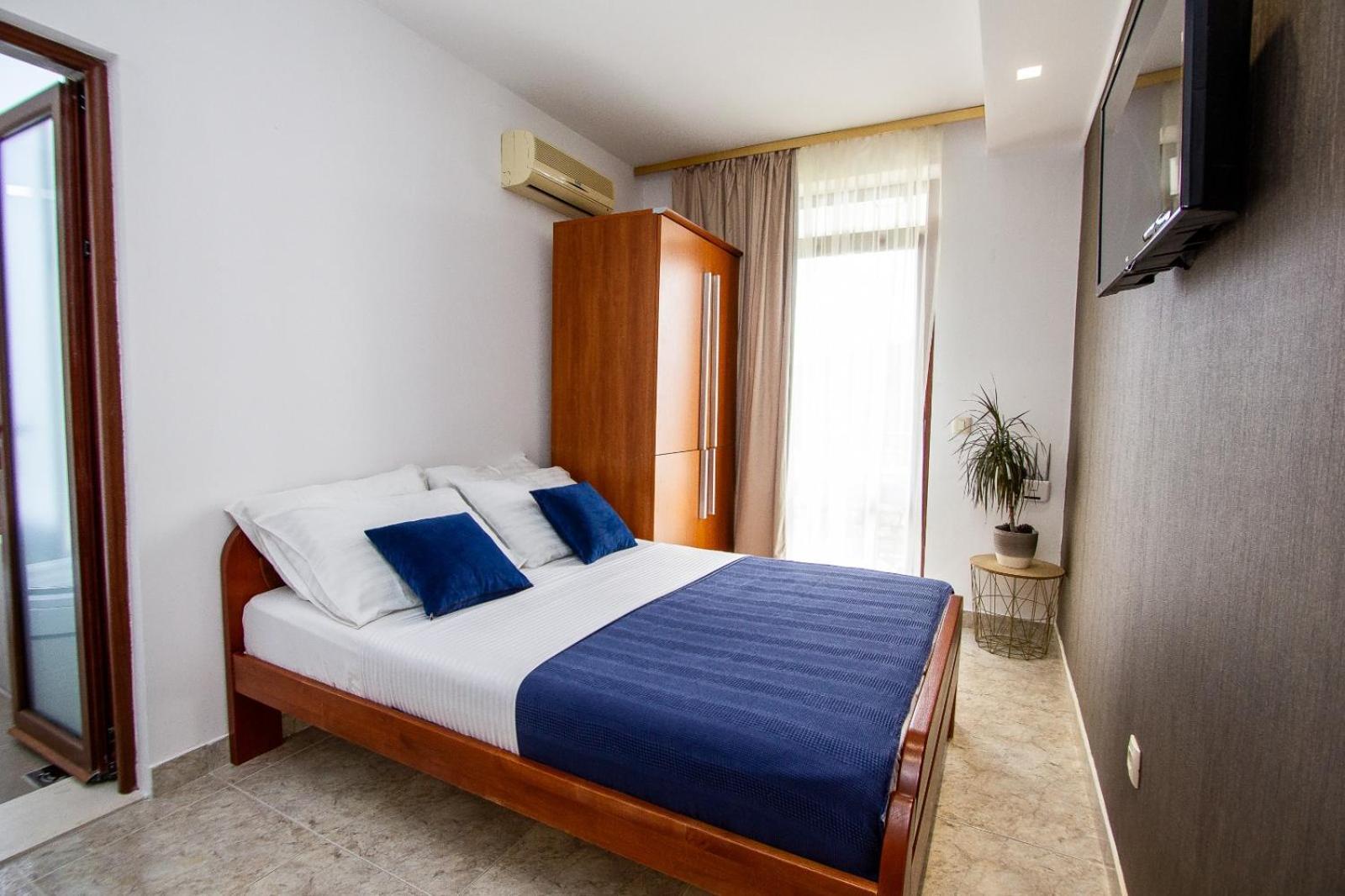 Apartments Ardura Petrovac Exterior photo